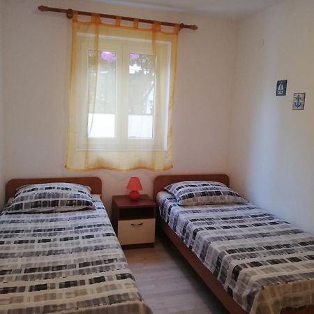 Apartment Sanja Премантура Екстер'єр фото
