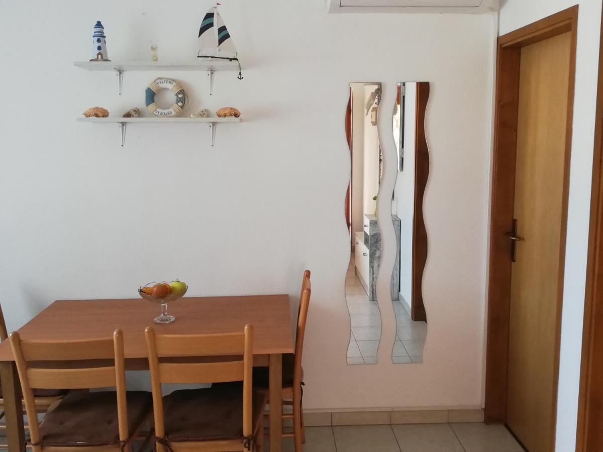 Apartment Sanja Премантура Екстер'єр фото